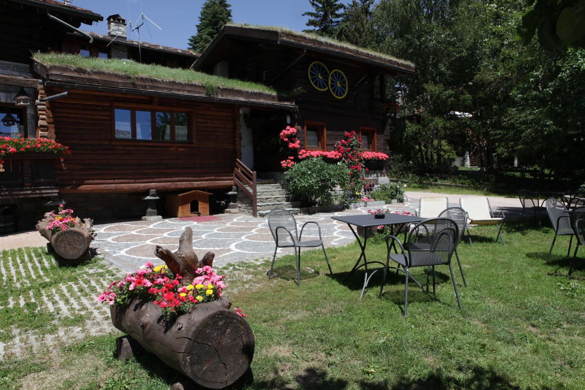 Hotel Petit Prince Antagnod Exterior foto